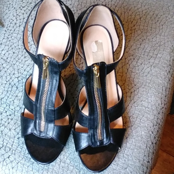 Black zip front heel - Picture 2 of 10